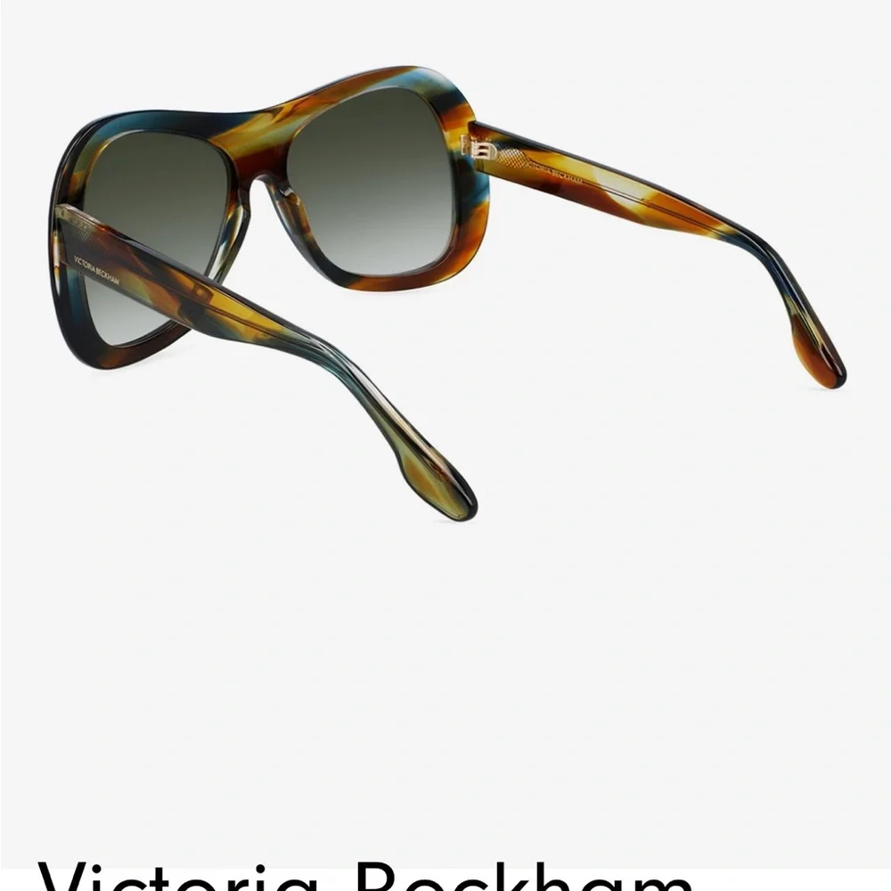 VICTORIA BECKHAM | Striped Khaki Geometric Square Acetate Sunglasses - Picture 12 of 13